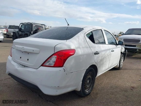 2016 Nissan Versa SV with VIN 3N1CN7AP3GL904976, listed as a IAAI auction lot 41279180 with 125,031 mi miles. Bid and sale history available at carsss.com. Image 4.