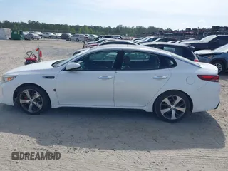 2016 Kia Optima SX Turbo с VIN 5XXGW4L25GG010677, выставлен на аукционе IAAI как лот 42081043 с пробегом 167 201 миль миль и . История ставок и продаж доступна на DreamBid. Изображение 14.