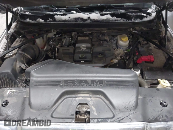 2020 Ram 2500 Big Horn z VIN 3C6UR5JL0LG116089, wystawiony jako IAAI lot #41433137 z przebiegiem 53 399 mil mil oraz . Historia ofert i sprzedaży dostępna na DreamBid. Obrazek 10.