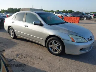 2007 Honda Accord LX SE z VIN 1HGCM56377A060833, wystawiony jako IAAI lot #42555112 z przebiegiem 195 976 mil mil oraz . Historia ofert i sprzedaży dostępna na DreamBid. Obrazek 1.