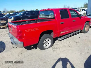 2006 Dodge Dakota SLT with VIN 1D7HE48K26S691391, listed as a IAAI auction lot 41627613 with 195,354 mi miles and . Bid and sale history available at DreamBid. Image 4.