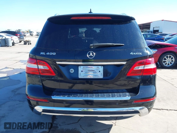 2015 Mercedes-Benz M 400 with VIN 4JGDA5GB1FA510309, listed as a IAAI auction lot 41603810 with 109,391 mi miles and . Bid and sale history available at DreamBid. Image 17.