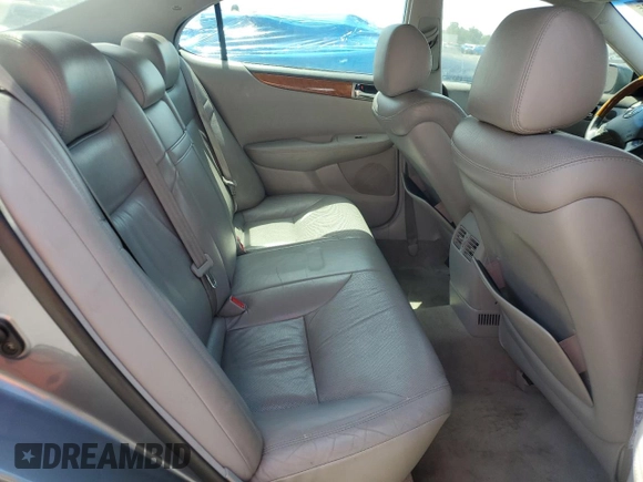 2005 Lexus ES 350 с VIN JTHBA30G255129547, выставлен на аукционе Copart как лот 58930245 с пробегом 268 577 миль миль и Списание • Salvage title. История ставок и продаж доступна на DreamBid. Изображение 10.