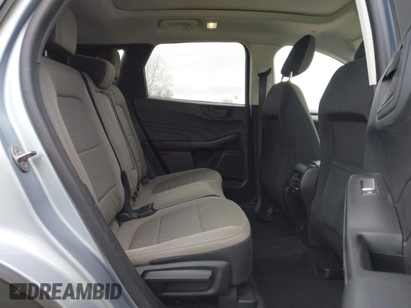 2022 Ford Escape SE Hybrid with VIN 1FMCU9BZ5NUB06831, listed as a IAAI auction lot 41747501 with 26,892 mi miles and . Bid and sale history available at carsss.com. Image 8.