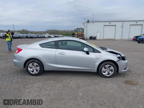 2013 Honda Civic Cpe LX with VIN 2HGFG3B58DH519509, listed as a IAAI auction lot 42056018 with 80,453 mi miles. Bid and sale history available at carsss.com. Image 13.