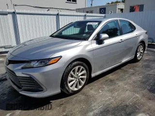 2024 Toyota Camry LE with VIN 4T1R11AK4RU921875, listed as a Copart auction lot 50224835 with 6,492 mi miles and Clean Title. Bid and sale history available at carsss.com. Image 1.