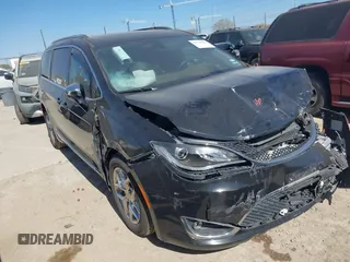 2018 Chrysler Pacifica Limited z VIN 2C4RC1GG9JR149053, wystawiony jako IAAI lot #41772886 z przebiegiem 96 345 mil mil oraz . Historia ofert i sprzedaży dostępna na DreamBid. Obrazek 1.