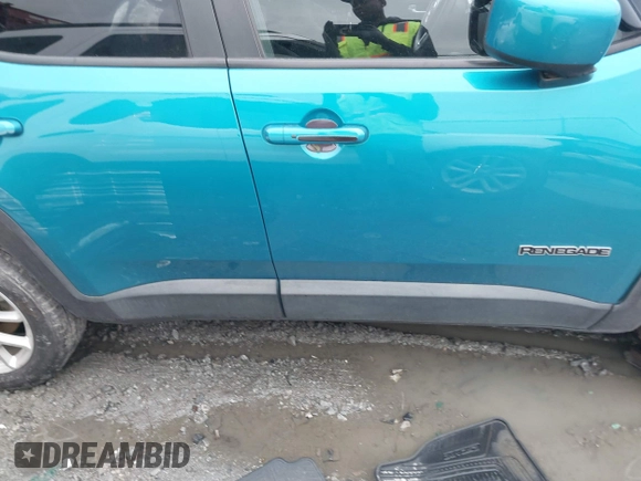 2020 Jeep Renegade Altitude with VIN ZACNJABB0LPL78967, listed as a IAAI auction lot 41423967 with 67,090 mi miles and . Bid and sale history available at DreamBid. Image 12.