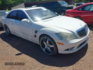 2007 Mercedes-Benz S 550 z VIN WDDNG71X47A052344, wystawiony jako IAAI lot #42310770 z przebiegiem 133 465 mil mil oraz . Historia ofert i sprzedaży dostępna na DreamBid. Obrazek 1.