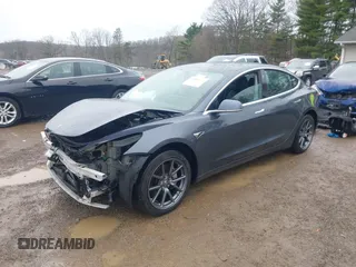 2020 Tesla Model 3 Performance z VIN 5YJ3E1EC9LF601713, wystawiony jako IAAI lot #41888617 z przebiegiem 70 517 mil mil oraz . Historia ofert i sprzedaży dostępna na DreamBid. Obrazek 21.