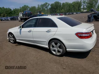 2010 Mercedes-Benz E 350 Luxury with VIN WDDHF8HB1AA124365, listed as a Copart auction lot 60615095 with 163,237 mi miles and Non repairable. Bid and sale history available at DreamBid. Image 2.
