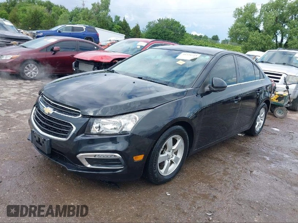 2015 Chevrolet Cruze LT with VIN 1G1PC5SB5F7286048, listed as a IAAI auction lot 41113939 with 129,501 mi miles and . Bid and sale history available at DreamBid. Image 2.