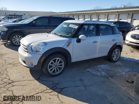 2016 MINI Countryman with VIN WMWZB3C58GWM33239, listed as a Copart auction lot 89364605 with 152,358 mi miles and Salvage title. Bid and sale history available at DreamBid. Image 1.