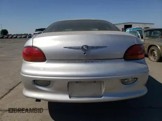 2002 Chrysler Concorde LXi z VIN 2C3HD36M42H251657, wystawiony jako Copart lot #59444965 z przebiegiem 134 979 mil mil oraz Tytuł czysty. Historia ofert i sprzedaży dostępna na DreamBid. Obrazek 6.