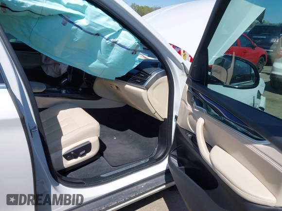 2018 BMW X5 xDrive35i with VIN 5UXKR0C56JL070512, listed as a IAAI auction lot 41892471 with 1 mi miles. Bid and sale history available at carsss.com. Image 5.