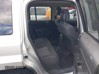 2011 Jeep Patriot Sport with VIN 1J4NF1GBXBD118483, listed as a IAAI auction lot 42039168 with 174,048 mi miles. Bid and sale history available at carsss.com. Image 8.