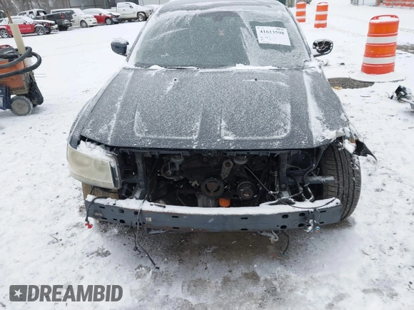 2008 Dodge Magnum SXT with VIN 2D4FV37V08H246362, listed as a IAAI auction lot 41613598 with Not Provided miles and . Bid and sale history available at DreamBid. Image 6.
