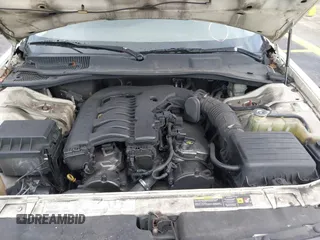 2005 Dodge Magnum SE with VIN 2D4FV48V55H680003, listed as a IAAI auction lot 41720084 with 239,029 mi miles. Bid and sale history available at carsss.com. Image 10.