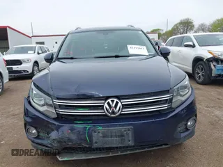 2016 Volkswagen Tiguan S z VIN WVGBV7AX0GW614760, wystawiony jako IAAI lot #42113413 z przebiegiem 91 423 mil mil oraz . Historia ofert i sprzedaży dostępna na DreamBid. Obrazek 12.