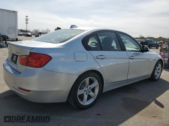 2013 BMW 3 Series 328i xDrive with VIN WBA3B5G54DNS03260, listed as a Copart auction lot 51511735 with 83,922 mi miles and Salvage title. Bid and sale history available at DreamBid. Image 3.