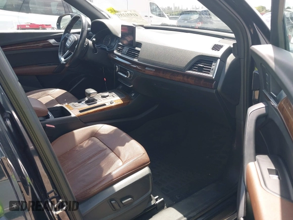 2018 Audi Q5 Premium with VIN WA1ANAFY7J2087419, listed as a IAAI auction lot 41931235 with 73,199 mi miles. Bid and sale history available at carsss.com. Image 5.