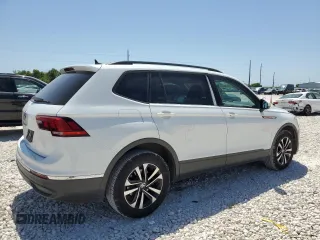2022 Volkswagen Tiguan S with VIN 3VV1B7AXXNM011256, listed as a Copart auction lot 52536495 with 113,479 mi miles and Clean title. Bid and sale history available at DreamBid. Image 3.