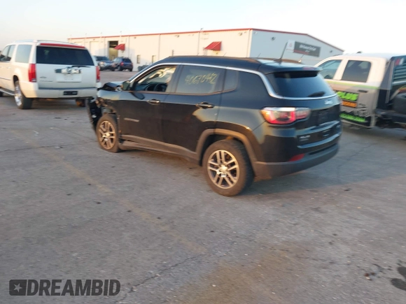2017 Jeep Compass Latitude with VIN 3C4NJDBB8HT664781, listed as a IAAI auction lot 40670412 with 125,593 mi miles. Bid and sale history available at carsss.com. Image 3.