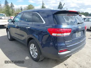 2017 Kia Sorento LX with VIN 5XYPGDA51HG335348, listed as a IAAI auction lot 42085131 with 191,601 mi miles and . Bid and sale history available at carsss.com. Image 3.