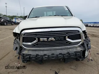 2016 Ram 1500 Limited z VIN 1C6RR7PM9GS207586, wystawiony jako Copart lot #73541024 z przebiegiem 229 032 mil mil oraz Czysty tytuł • Clean title. Historia ofert i sprzedaży dostępna na DreamBid. Obrazek 5.