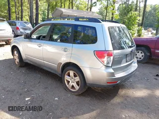 2010 Subaru Forester X Premium with VIN JF2SH6CC6AH727710, listed as a IAAI auction lot 42550586 with 187,250 mi miles and . Bid and sale history available at DreamBid. Image 3.
