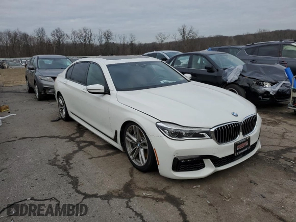 2016 BMW 7 Series 750i xDrive with VIN WBA7F2C59GG419785, listed as a Copart auction lot 72861392 with 0 mi miles. Bid and sale history available at carsss.com. Image 4.