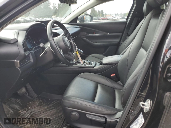 2023 Mazda CX-30 S Select z VIN 3MVDMBBM5PM533145, wystawiony jako Copart lot #53664995 z przebiegiem 45 775 mil mil oraz Szkoda całkowita • Salvage title. Historia ofert i sprzedaży dostępna na DreamBid. Obrazek 7.