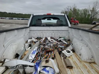 2016 Ford F-150 XL z VIN 1FTMF1C84GKF48671, wystawiony jako Copart lot #53891035 z przebiegiem 281 814 mil mil oraz Szkoda całkowita • Salvage title. Historia ofert i sprzedaży dostępna na DreamBid. Obrazek 10.
