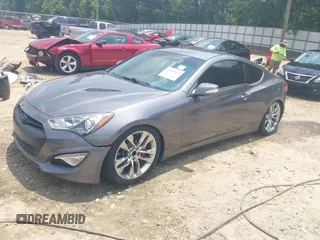 2015 Hyundai Genesis Coupe Ultimate with VIN KMHHU6KJ0FU129983, listed as a IAAI auction lot 42420357 with 104,870 mi miles and . Bid and sale history available at DreamBid. Image 18.
