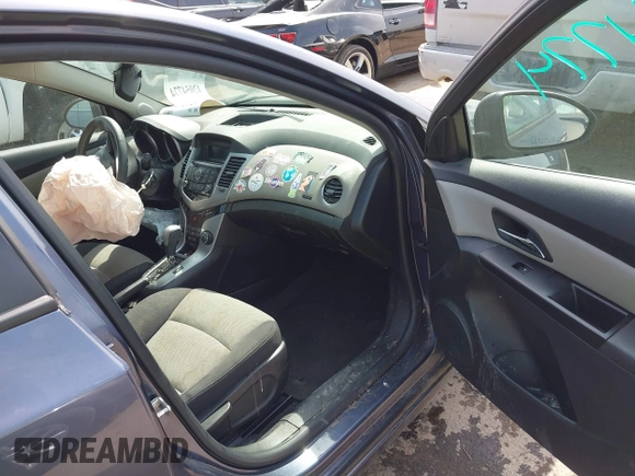 2014 Chevrolet Cruze LS with VIN 1G1PA5SH4E7105630, listed as a IAAI auction lot 42054774 with 148,114 mi miles and . Bid and sale history available at DreamBid. Image 5.
