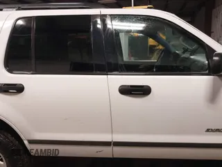 2004 Ford Explorer XLS z VIN 1FMZU72K14ZB03010, wystawiony jako IAAI lot #41240957 z przebiegiem 185 144 mil mil oraz . Historia ofert i sprzedaży dostępna na DreamBid. Obrazek 13.