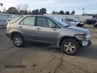 2001 Lexus RX 300 with VIN JTJGF10U310095982, listed as a Copart auction lot 85820124 with 176,883 mi miles and Salvage Title. Bid and sale history available at carsss.com. Image 4.