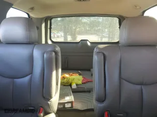 2004 Chevrolet Tahoe LT with VIN 1GNEK13Z74R271386, listed as a Copart auction lot 84734234 with 0 mi miles and Salvage Title. Bid and sale history available at carsss.com. Image 10.