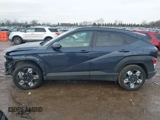 2024 Hyundai Kona SEL с VIN KM8HB3AB8RU047695, выставлен на аукционе IAAI как лот 41683971 с пробегом 22 833 миль миль и . История ставок и продаж доступна на DreamBid. Изображение 15.