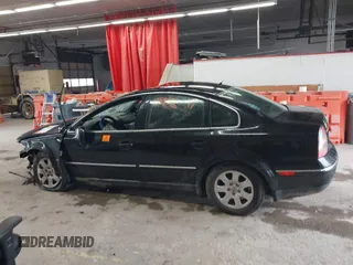 2005 Volkswagen Passat GLS with VIN WVWAD63B55P037732, listed as a IAAI auction lot 42330922 with 119,157 mi miles and . Bid and sale history available at DreamBid. Image 14.