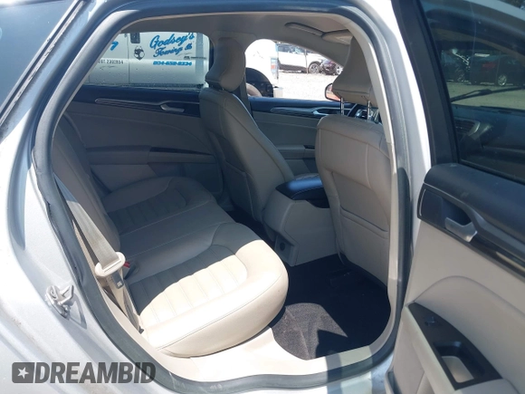 2017 Ford Fusion SE with VIN 3FA6P0HDXHR372203, listed as a IAAI auction lot 42392330 with 172,266 mi miles and . Bid and sale history available at DreamBid. Image 8.