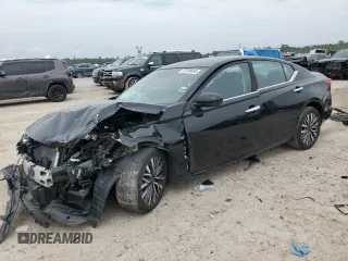 2024 Nissan Altima SV with VIN 1N4BL4DV2RN335764, listed as a Copart auction lot 50700695 with 26,438 mi miles and Salvage Title. Bid and sale history available at DreamBid. Image 1.
