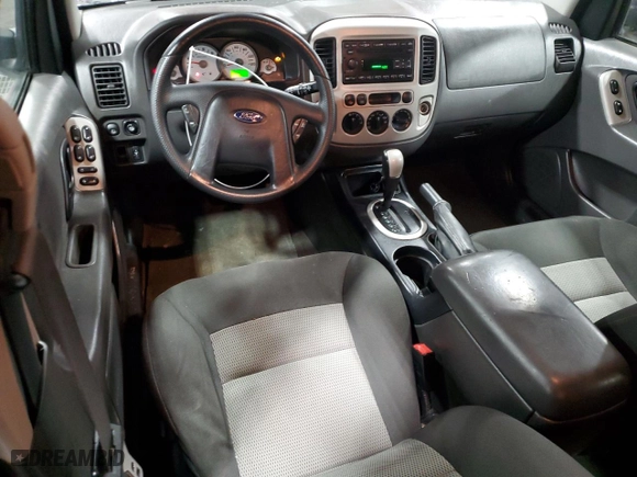 2007 Ford Escape XLT with VIN 1FMYU93157KA60267, listed as a Copart auction lot 45866945 with 239,485 mi miles and Salvage Title. Bid and sale history available at carsss.com. Image 8.
