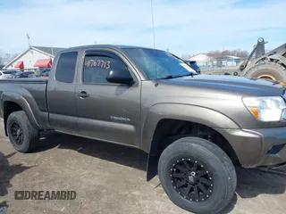 2013 Toyota Tacoma with VIN 5TFUU4EN8DX067539, listed as a IAAI auction lot 41767713 with 156,477 mi miles and . Bid and sale history available at DreamBid. Image 13.