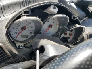 2001 Toyota MR2 z VIN JTDFR320210040595, wystawiony jako Copart lot #56623495 z przebiegiem Nie podano mil oraz Szkody całkowita. Historia ofert i sprzedaży dostępna na DreamBid. Obrazek 9.