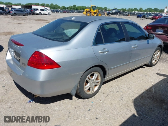 2006 Honda Accord EX-L с VIN 1HGCM56836A091846, выставлен на аукционе IAAI как лот 42078176 с пробегом 153 922 миль миль и . История ставок и продаж доступна на DreamBid. Изображение 4.