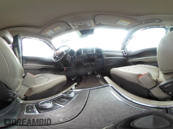 2020 Ford Expedition Limited с VIN 1FMJU2AT6LEA43192, выставлен на аукционе IAAI как лот 42075226 с пробегом Не указан миль и . История ставок и продаж доступна на DreamBid. Изображение 24.