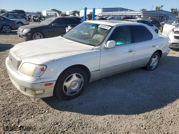 1999 Lexus LS 400 Luxury Sdn with VIN JT8BH28F9X0150588, listed as a Copart auction lot 88460575 with 133,683 mi miles and Clean Title. Bid and sale history available at carsss.com. Image 1.
