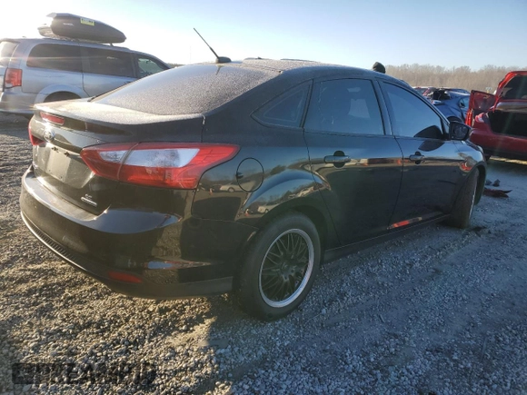 2014 Ford Focus SE with VIN 1FADP3F29EL243695, listed as a Copart auction lot 45609075 with 152,200 mi miles and Salvage Title. Bid and sale history available at carsss.com. Image 3.