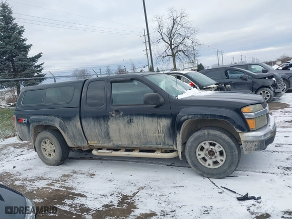 2005 Chevrolet Colorado LS Z71 with VIN 1GCDT196258204264, listed as a IAAI auction lot 41080277 with 138,761 mi miles. Bid and sale history available at carsss.com. Image 13.